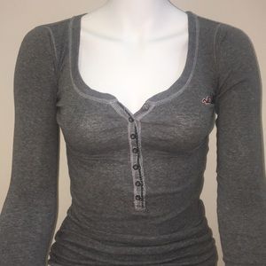 Long sleeve, fitted, v-cut button down shirt